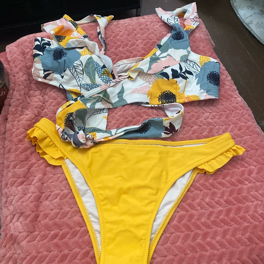 Never Worn Bikini - image 1
